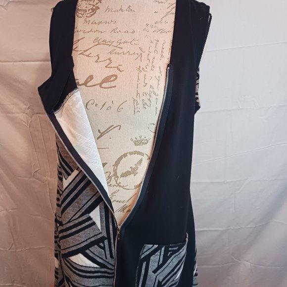 LIOR PARIS NWT ATK Zippered Dress - Picture 2 of 7